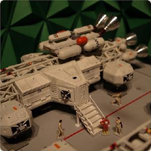 Space: 1999 Deluxe Eagle Hangar SIXTEEN 12