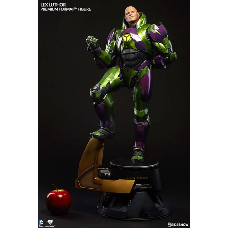 Sideshow Collectibles DC Comics Premium Format Lex Luthor Power Suit Figure 66 cm
