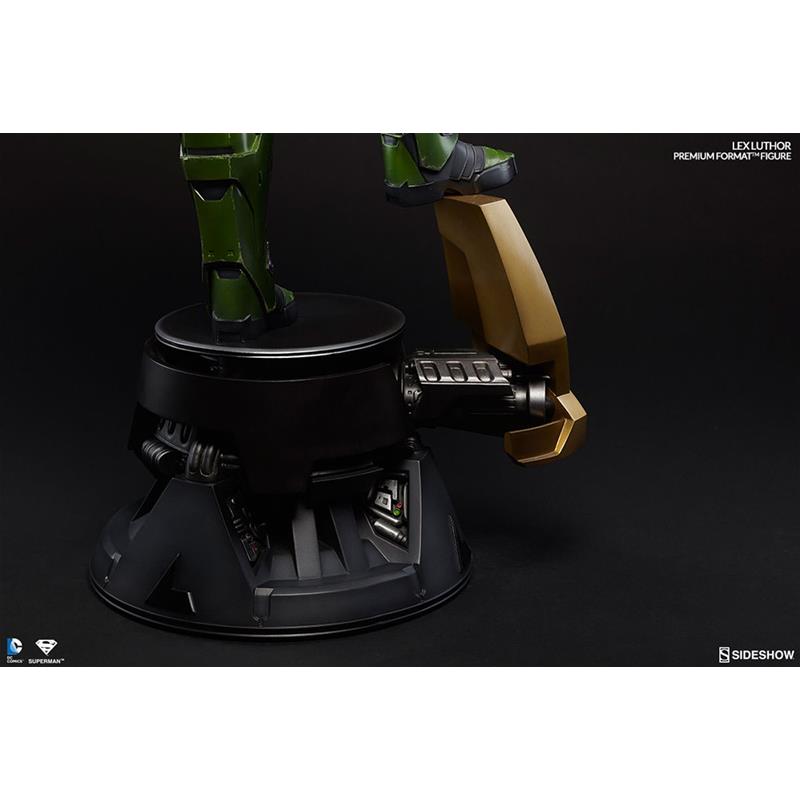 Sideshow Collectibles DC Comics Premium Format Lex Luthor Power Suit Figure 66 cm