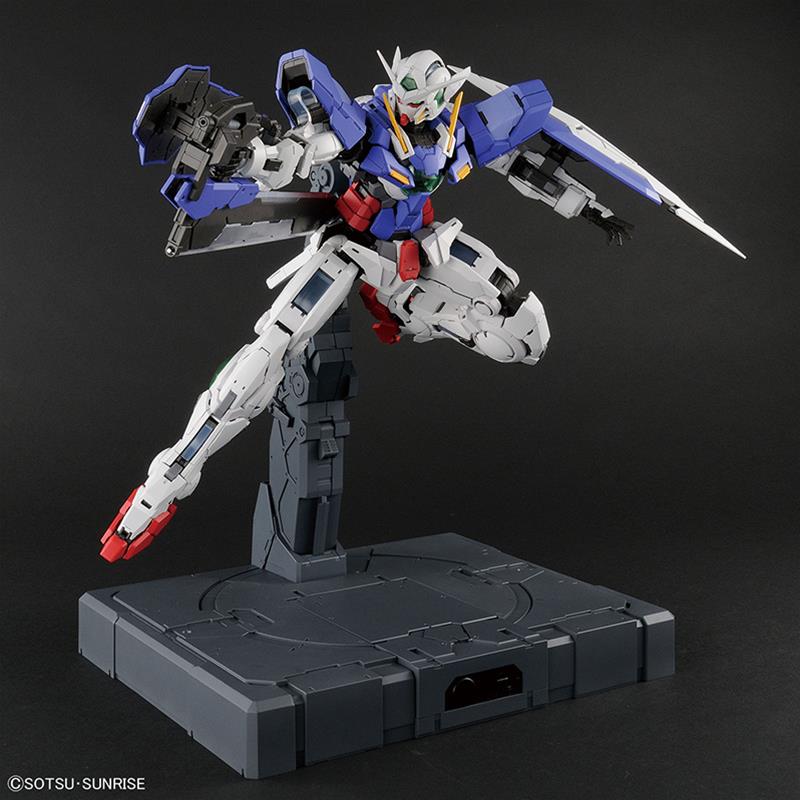 Gunpla Mobile Suit Gundam Perfect Grade Gundam Exia PG 1/60 Bandai