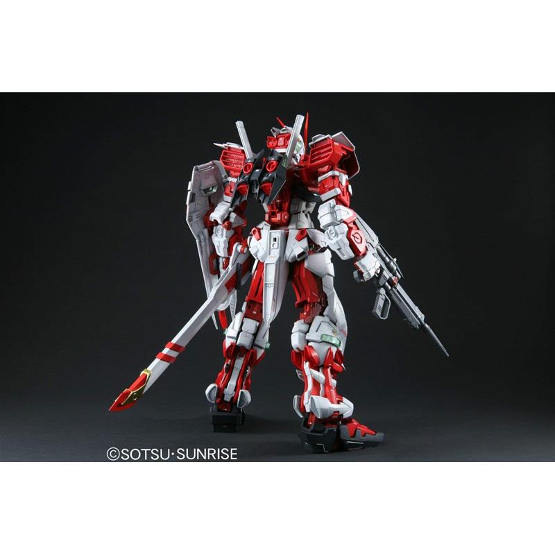 Gunpla Perfect Grade Gundam Astray Red Frame MBF-P02 PG 1/60 Bandai