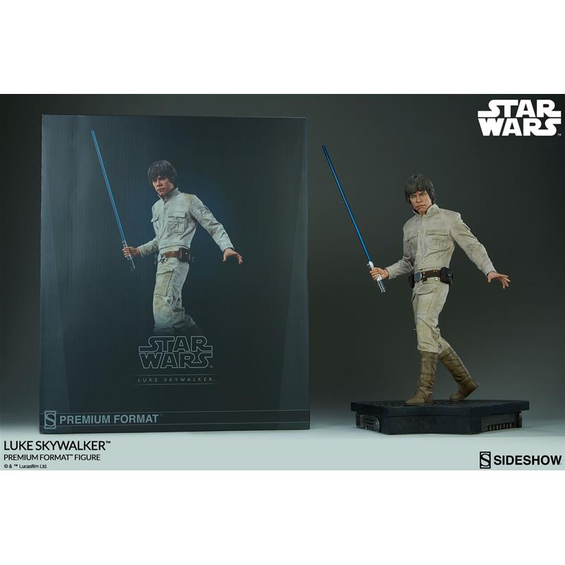 Luke Skywalker Premium Format Figure