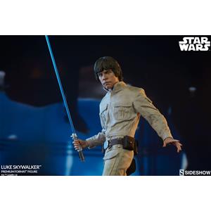 Luke Skywalker Premium Format Figure