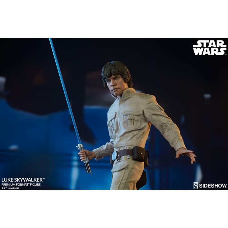 Luke Skywalker Premium Format Figure