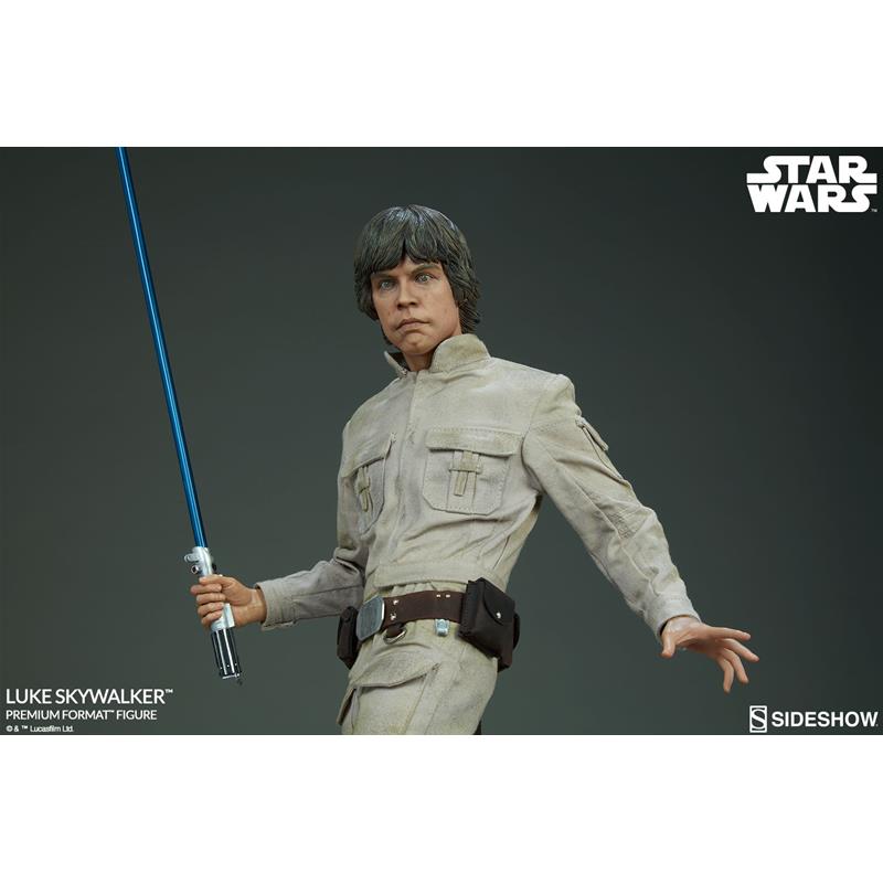 Luke Skywalker Premium Format Figure