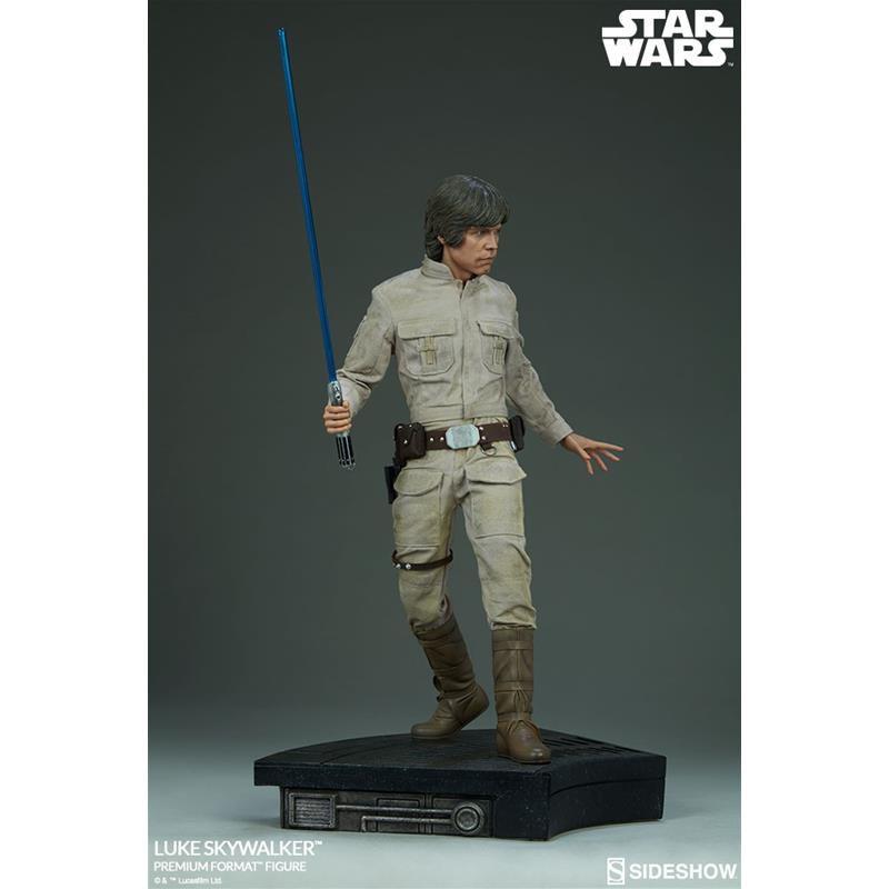 Luke Skywalker Premium Format Figure