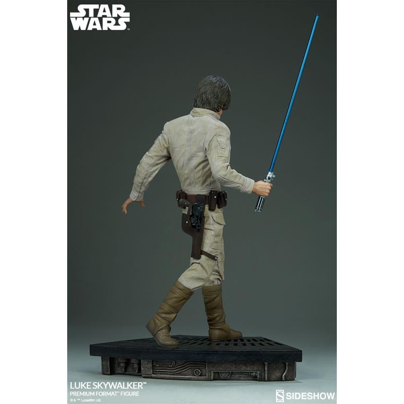 Luke Skywalker Premium Format Figure