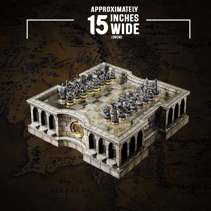 Lord of the Rings Chess Set The Noble Collection