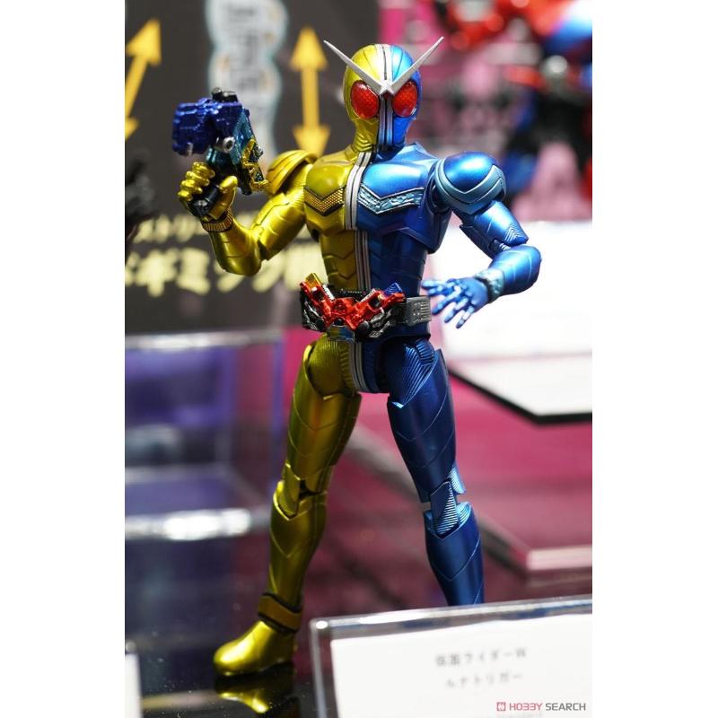 Kamen Rider Double Lunatrigger Model Kit Bandai