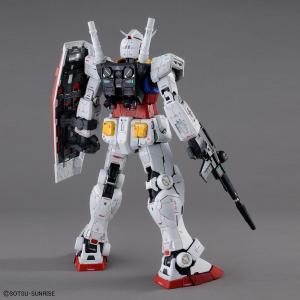 Mobile Suit Gundam: Unleashed RX-78-2 1/60 Perfect Grade Bandai