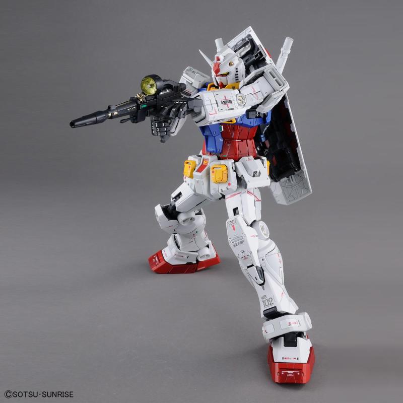 Mobile Suit Gundam: Unleashed RX-78-2 1/60 Perfect Grade Bandai