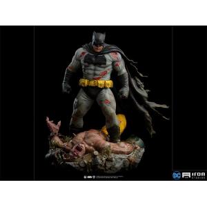 Batman The Dark Knight Returns Diorama 1/6 Iron Studios