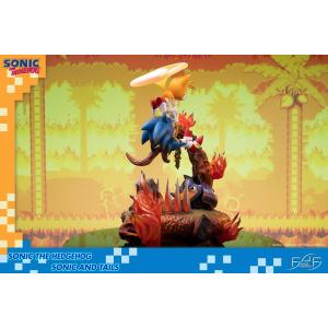 Sonic and Tails First4figures