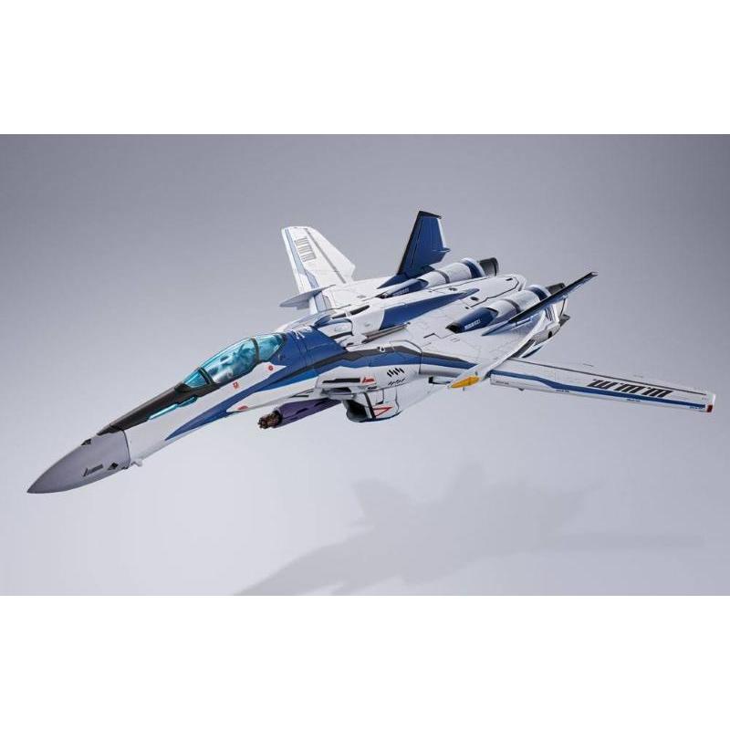Macross Frontier DX Chogokin VF 25 Messiah Valkyrie Bandai