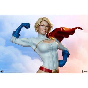 DC Comics: Premium Format Figure Power Girl Sideshow