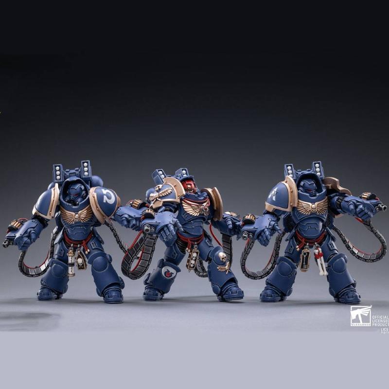 Warhammer 40.000: 3-Pack Ultramarines Aggressors 1/18 JoyToy