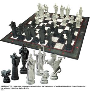 Noble Collection Harry Potter Chess Set Wizards Chess
