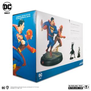 DC Direct: Superman vs The Flash McFarlane Toys