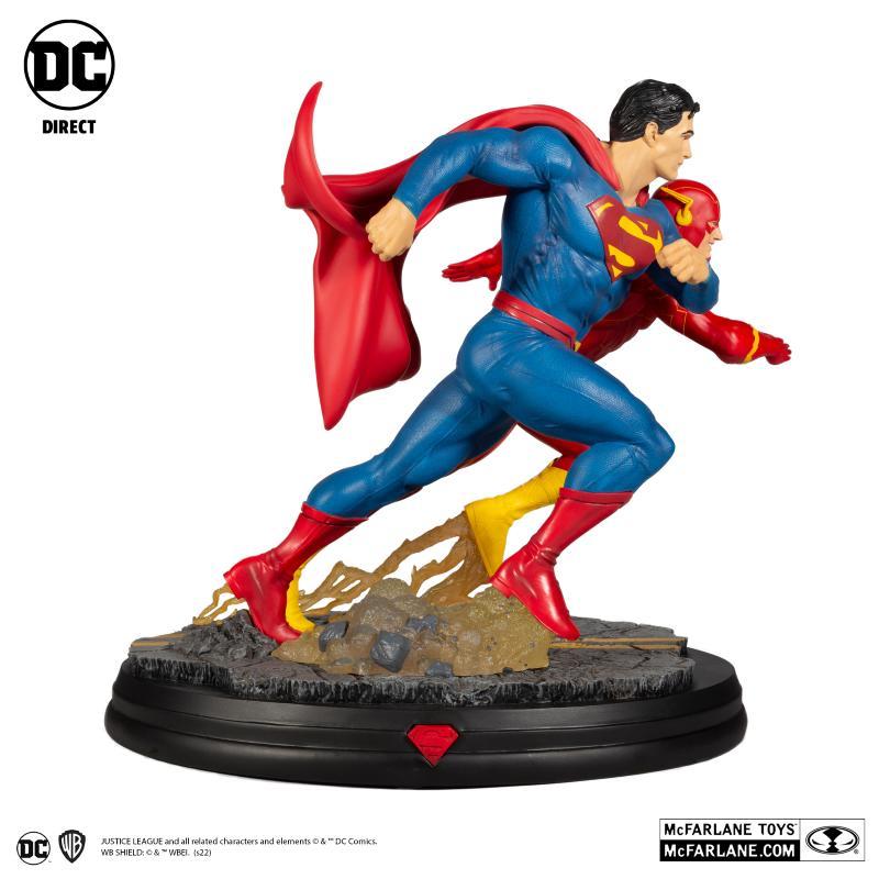 DC Direct: Superman vs The Flash McFarlane Toys