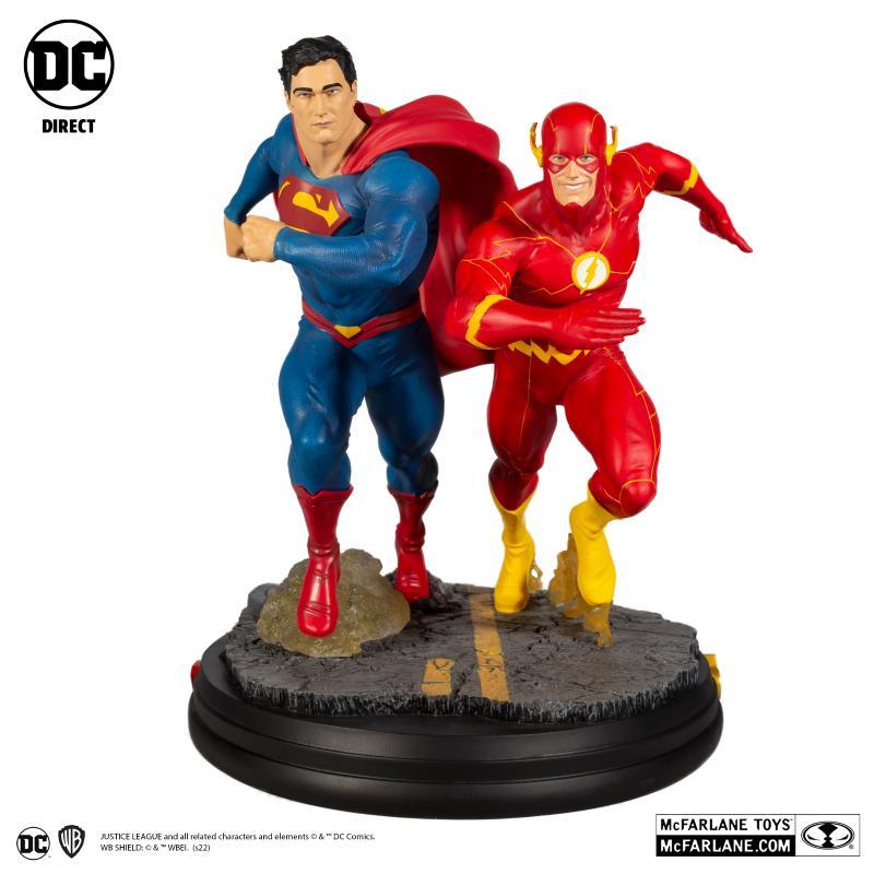 DC Direct: Superman vs The Flash McFarlane Toys