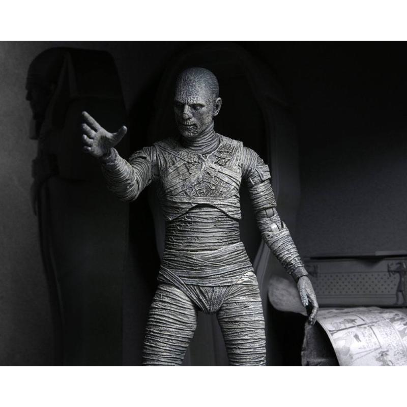 Universal Monsters: Ultimate The Mummy (Black & White) Neca