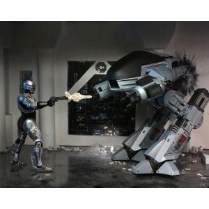 Ultimate Battle Damaged RoboCop with Chair Neca