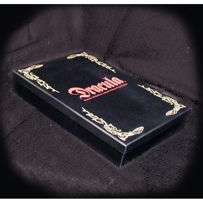 Universal Monsters Medallion Of Dracula Limited Ed Replica Factory Entertainment