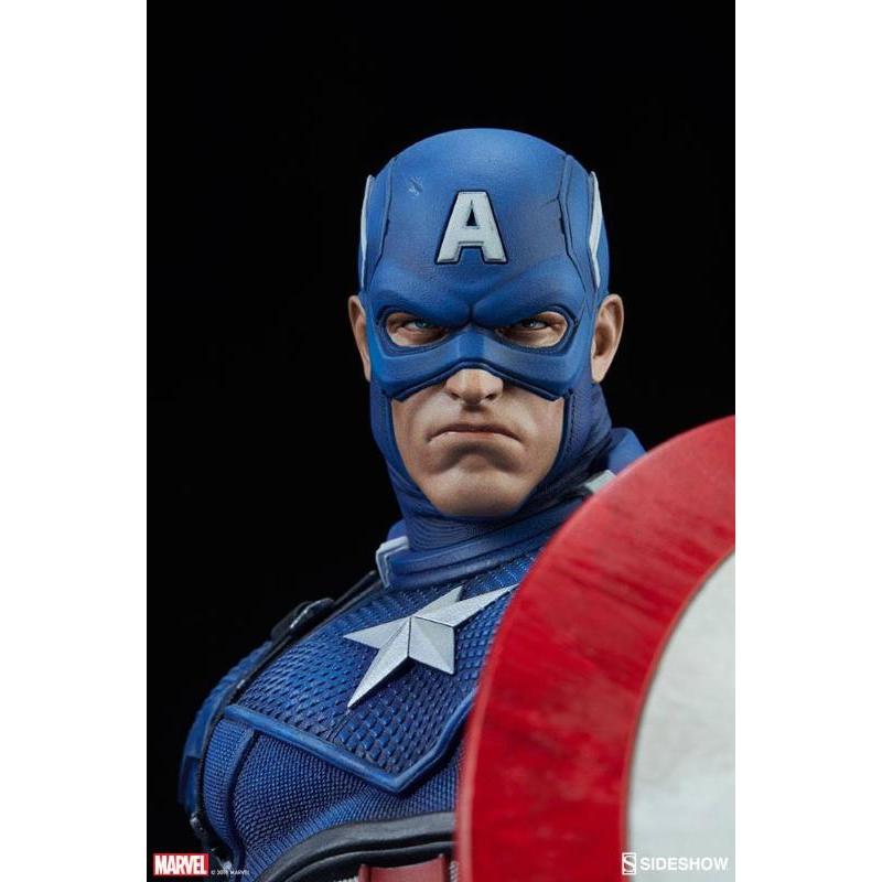 Marvel Comics: Premium Format Figure Captain America Sideshow