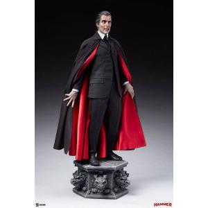 Dracula Premium Format Figure Christopher Lee Sideshow