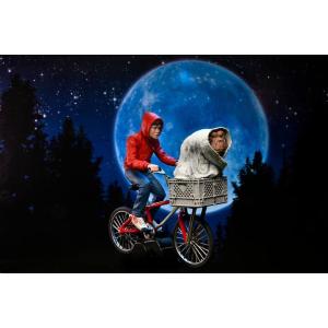 E.T. the Extra-Terrestrial Elliott & E.T. on Bicycle Neca