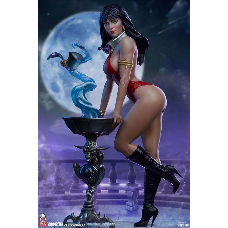 Dynamite Entertainment 1/3 Vampirella Premium Collectibles Studio