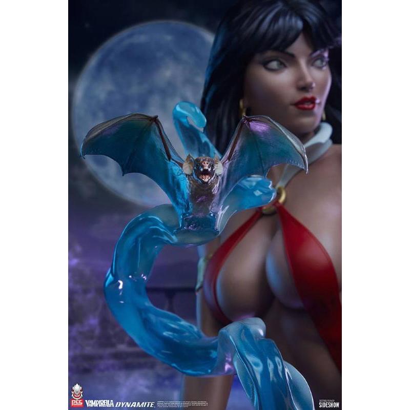 Dynamite Entertainment 1/3 Vampirella Premium Collectibles Studio