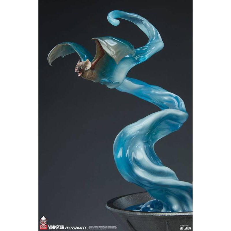 Dynamite Entertainment 1/3 Vampirella Premium Collectibles Studio