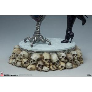 Dynamite Entertainment 1/3 Vampirella Premium Collectibles Studio
