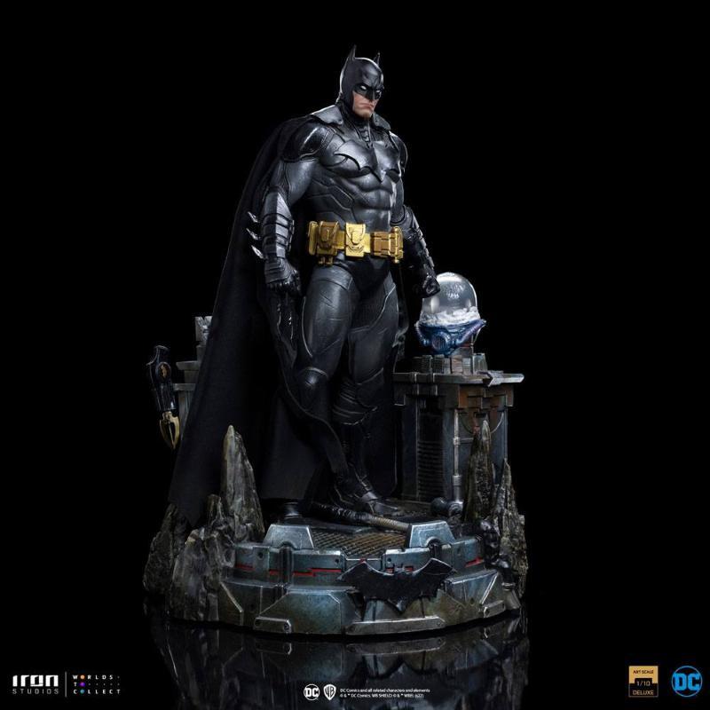 DC Comics Deluxe Art Scale 1/10 Batman Unleashed Iron Studios