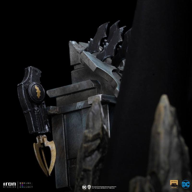 DC Comics Deluxe Art Scale 1/10 Batman Unleashed Iron Studios