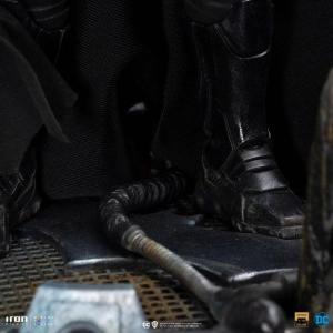 DC Comics Deluxe Art Scale 1/10 Batman Unleashed Iron Studios