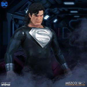 DC Comics One:12 Collectibles Superman Recovery Suit Edition Mezco Toyz