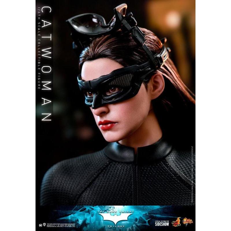 The Dark Knight Trilogy Movie Masterpiece 1/6 Catwoman Hot Toys