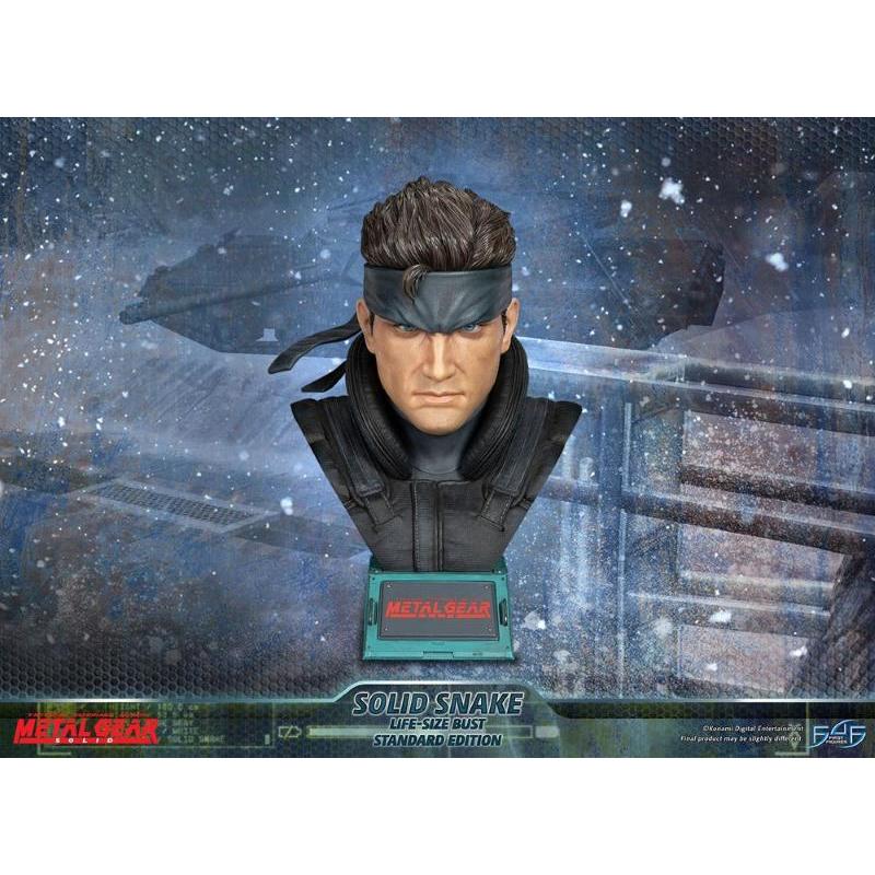 Metal Gear Solid 1/1 Solid Snake First 4 Figures