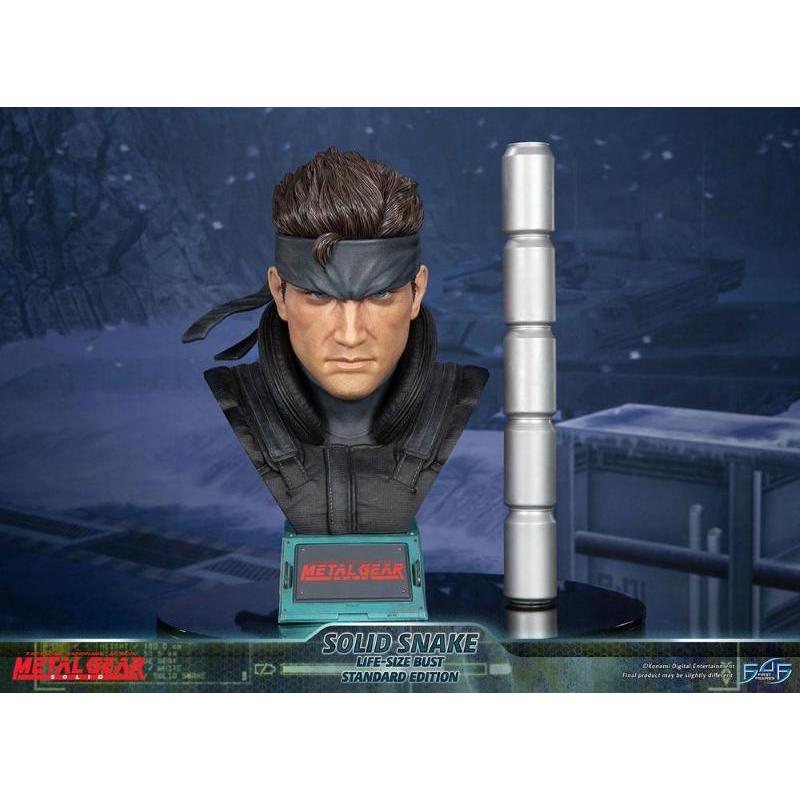 Metal Gear Solid 1/1 Solid Snake First 4 Figures