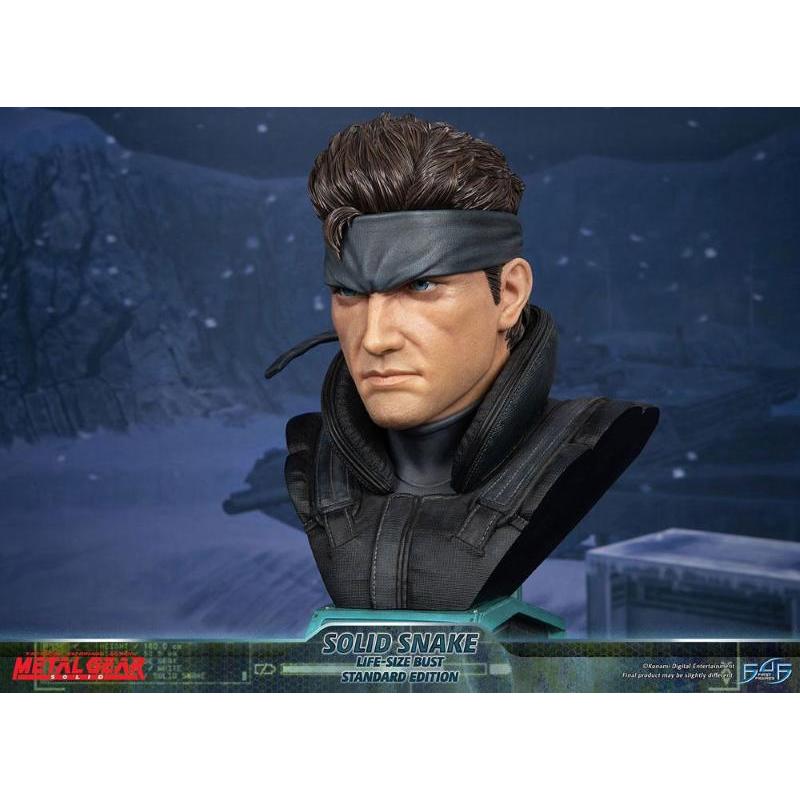 Metal Gear Solid 1/1 Solid Snake First 4 Figures