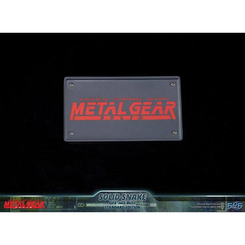 Metal Gear Solid 1/1 Solid Snake First 4 Figures