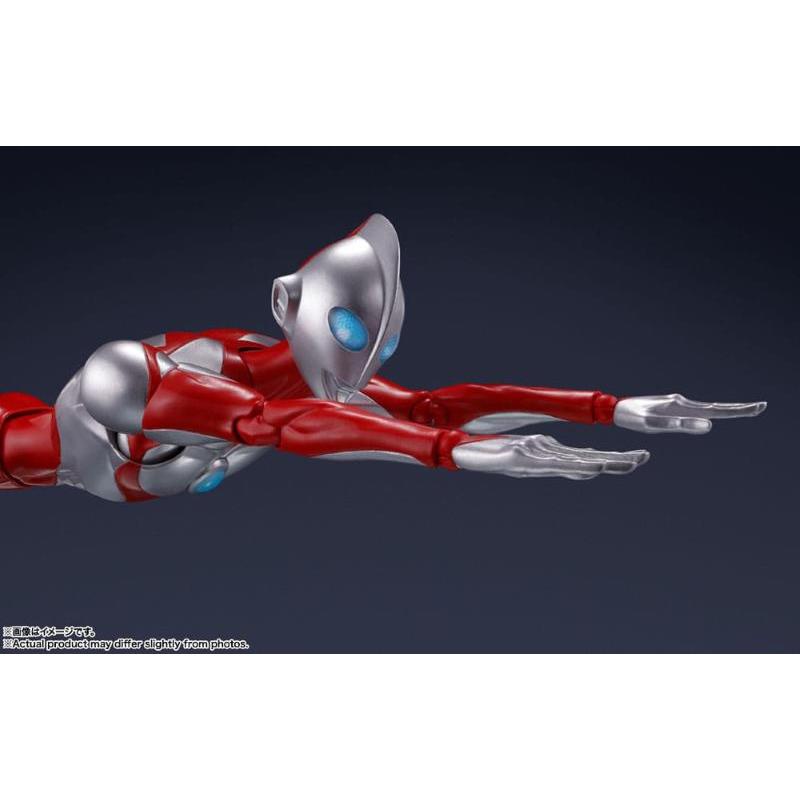 Ultraman: Rising S.H. Figuarts Ultraman & Emi Bandai