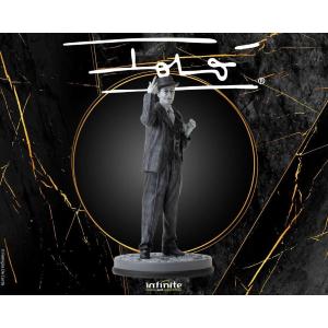 Totò Infinite Statue