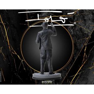 Totò Infinite Statue
