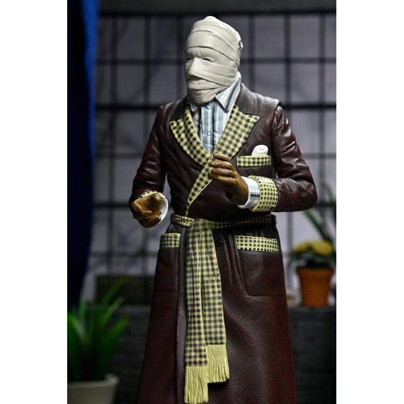Universal Monsters Ultimate Invisible Man (Kemp House) Color NECA