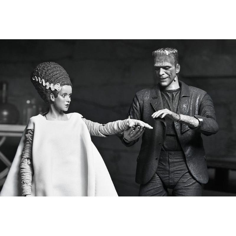 Universal Monsters Frankenstein's Monster (Bride of Frankenstein) B&W NECA