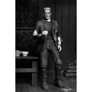 Universal Monsters Frankenstein's Monster (Bride of Frankenstein) B&W NECA