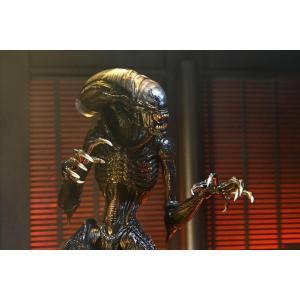 Alien: Romulus Ultimate Scorched Xenomorph Neca